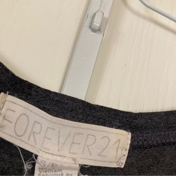 Forever 21 Gray Sleeveless Top Size S - Picture 3 of 5
